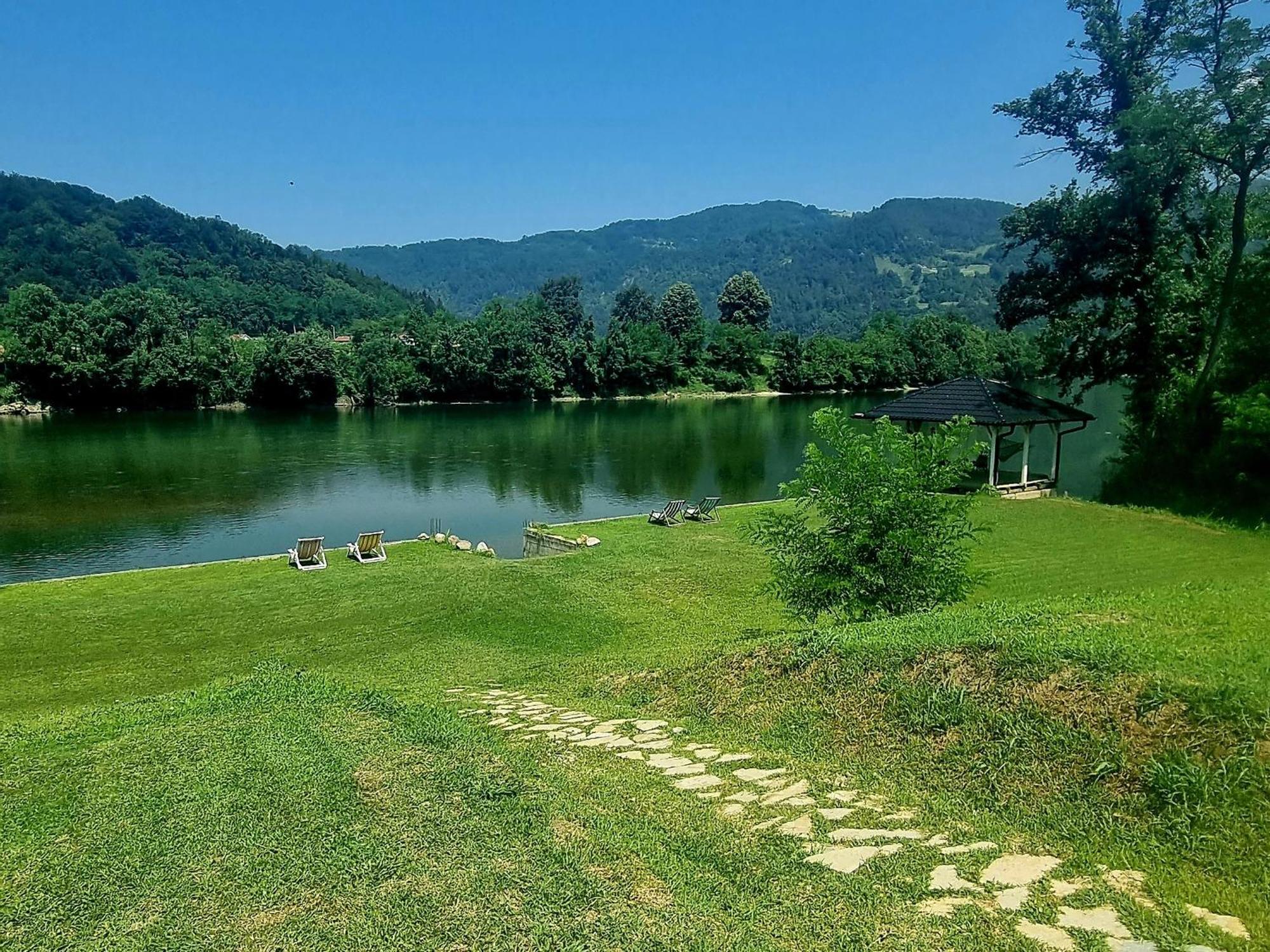 Brvnara Drina Wooden House Drina Villa Drlace Exterior photo